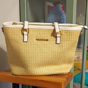 Elegant Tan & White Tote Bag By Steve Madden